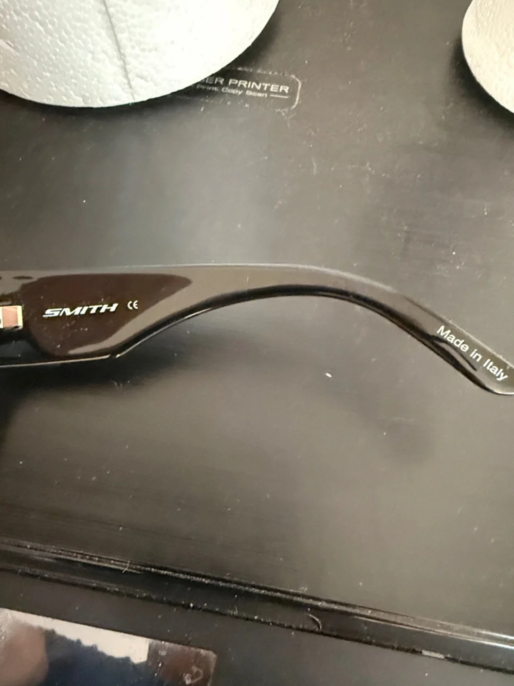 SMITH domino -SMITH Sunglasses with detailing on the side